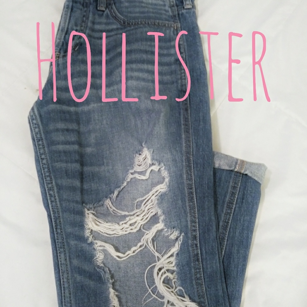 Hollister Distressed Jeans Size 7 Regular